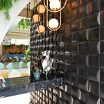 维拉雷纳酒店 4*