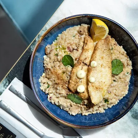 Reyna 4* Констанца