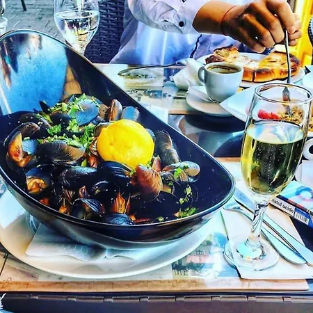 Reyna Гостевой дом Констанца