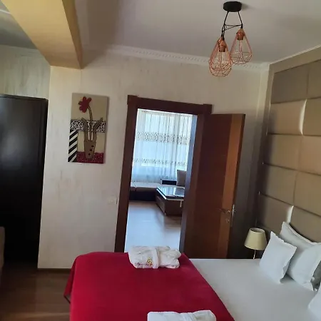 Reyna Гостевой дом Констанца